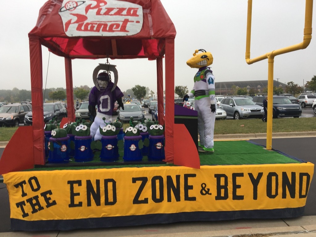 Homecoming float